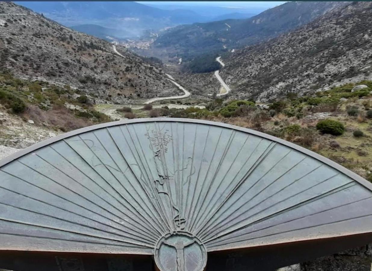 Hostal Villa El Colmenar Mombeltrán Exterior foto